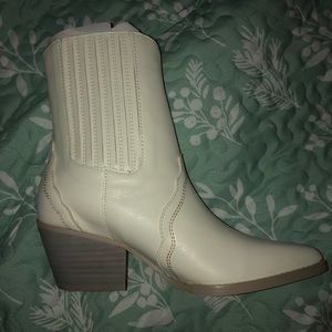 White Cowgirl Boots
